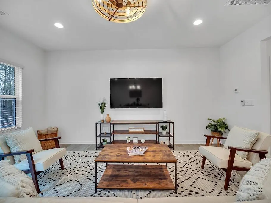 Gorgeous New Townhome/Charlotte! 0*, Charlotte
